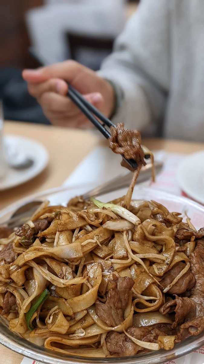 Beef in Soya Sauce Chow Fun 干炒牛河
